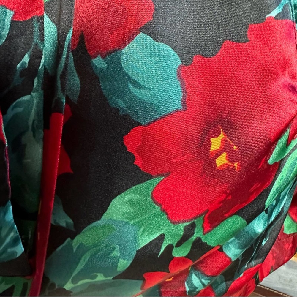 Victoria’s Secret Red Green Floral Gold Label Kimono Robe - Picture 5 of 9
